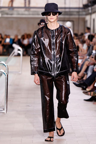 Moncler Gamme Bleu / - 2010